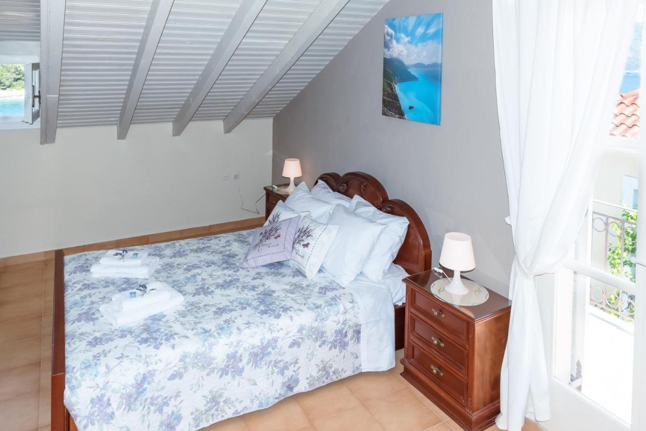 Captain'S Quarters At Fiscardo Waterfront-Feel The Breeze Fiskardo Exterior photo